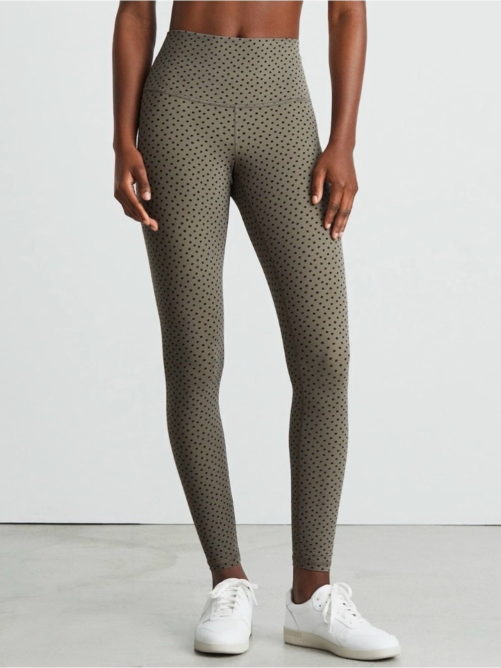 Everlane Olive High-Rise Polka Dot Women’s Leggings, Sz M. NWOT